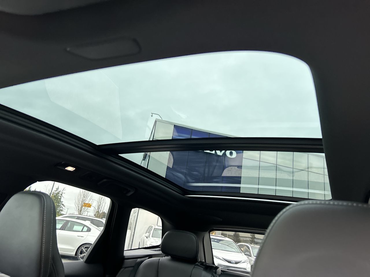 2025 Volvo XC60 Plug-In Hybrid in Richmond, British Columbia