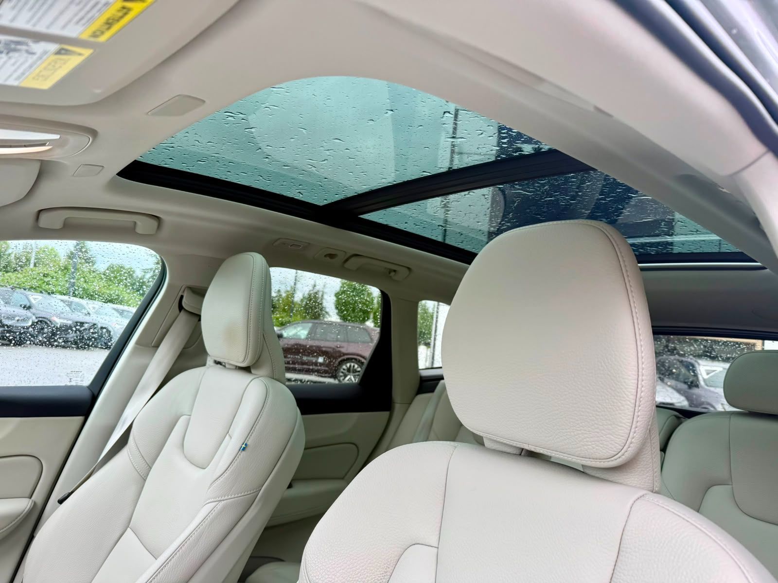 2025 Volvo XC60 Plug-In Hybrid in Richmond, British Columbia