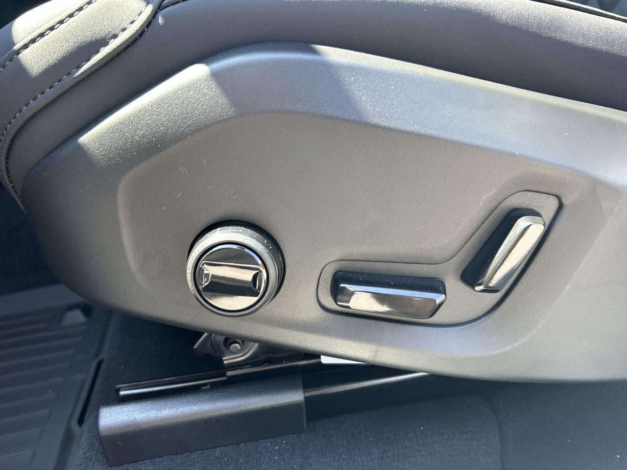 2026 Volvo XC60 Plug-in Hybrid in Richmond, British Columbia
