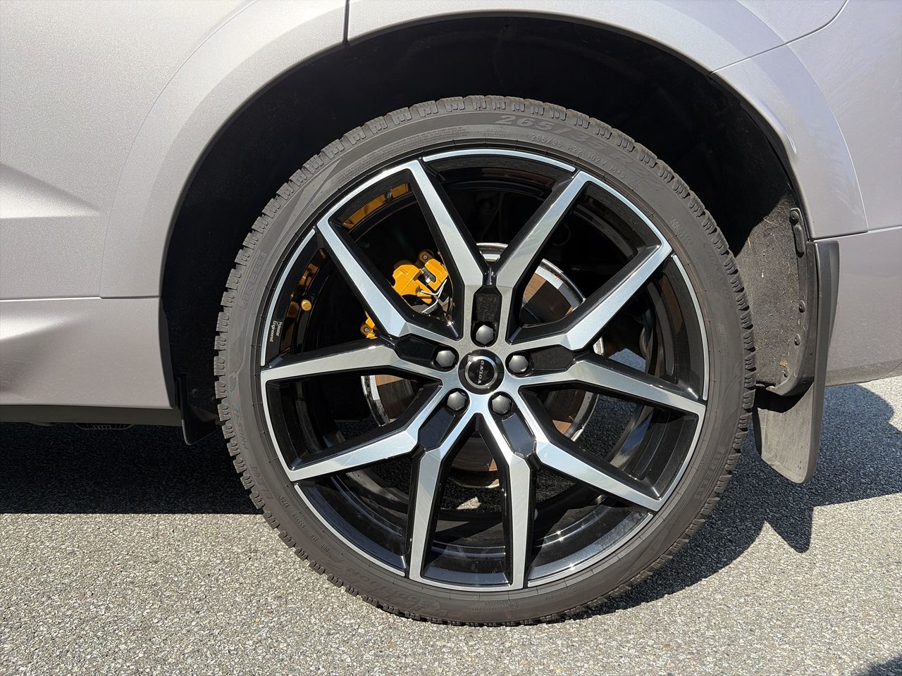 2026 Volvo XC60 Plug-In Hybrid in Richmond, British Columbia