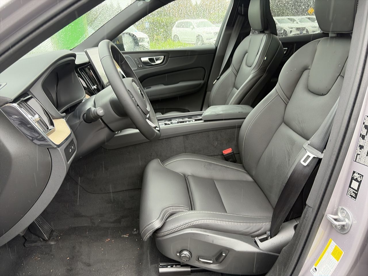 2027 Volvo XC60 Plug-in hybrid in Richmond, British Columbia