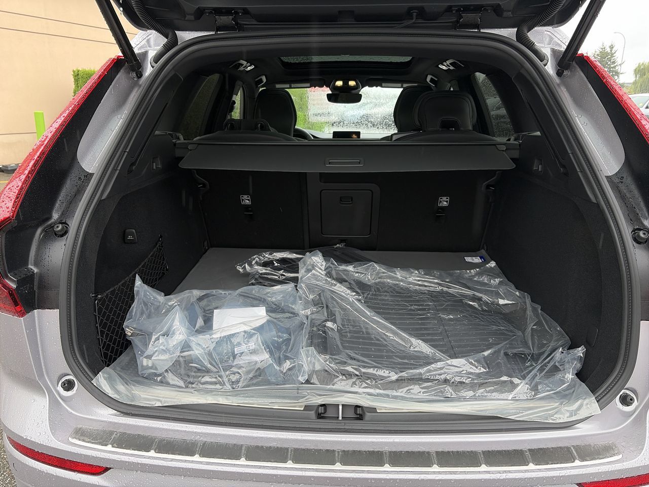 2027 Volvo XC60 Plug-in hybrid in Richmond, British Columbia