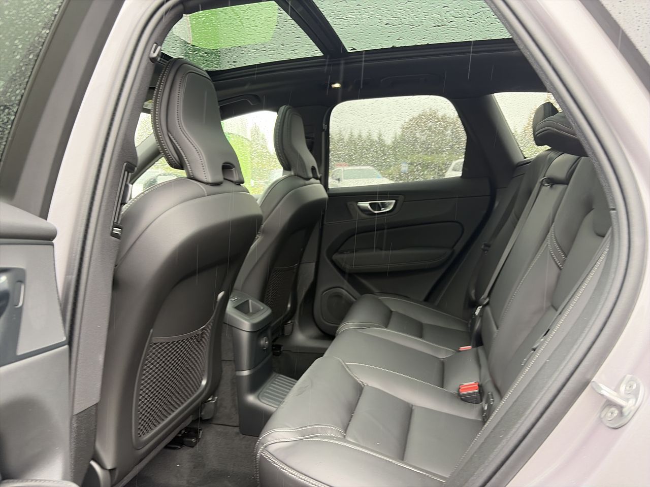 2027 Volvo XC60 Plug-in hybrid in Richmond, British Columbia