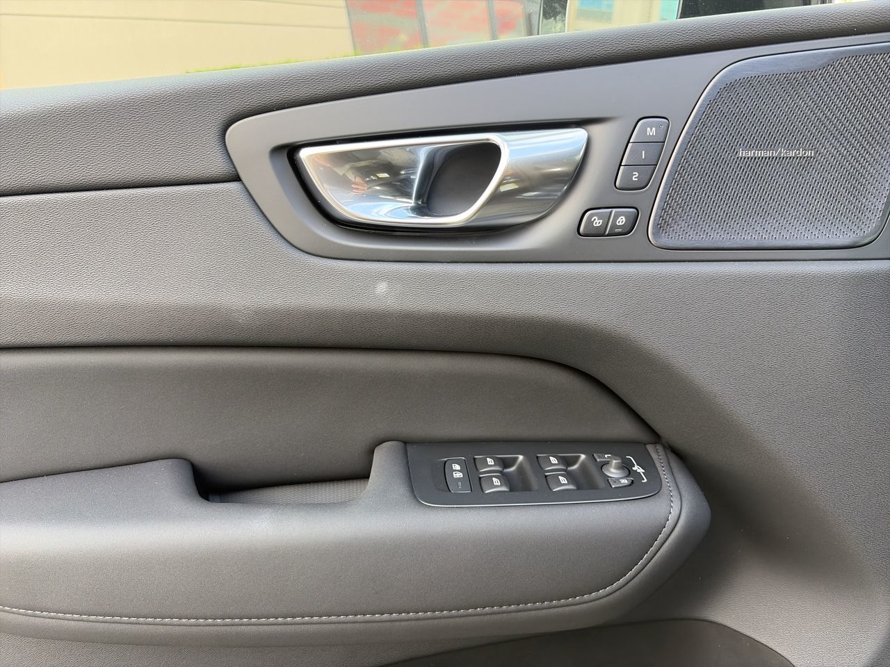 2027 Volvo XC60 Plug-in hybrid in Richmond, British Columbia