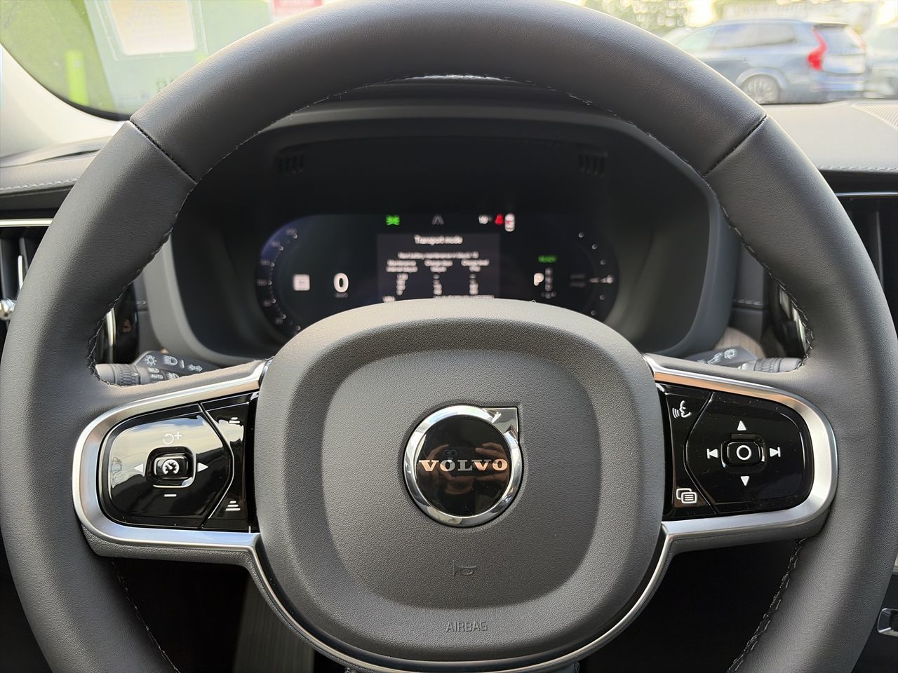 2027 Volvo XC60 Plug-in hybrid in Richmond, British Columbia