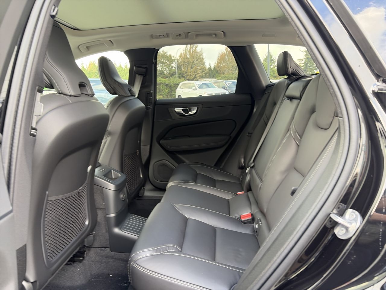 2027 Volvo XC60 Plug-in hybrid in Richmond, British Columbia
