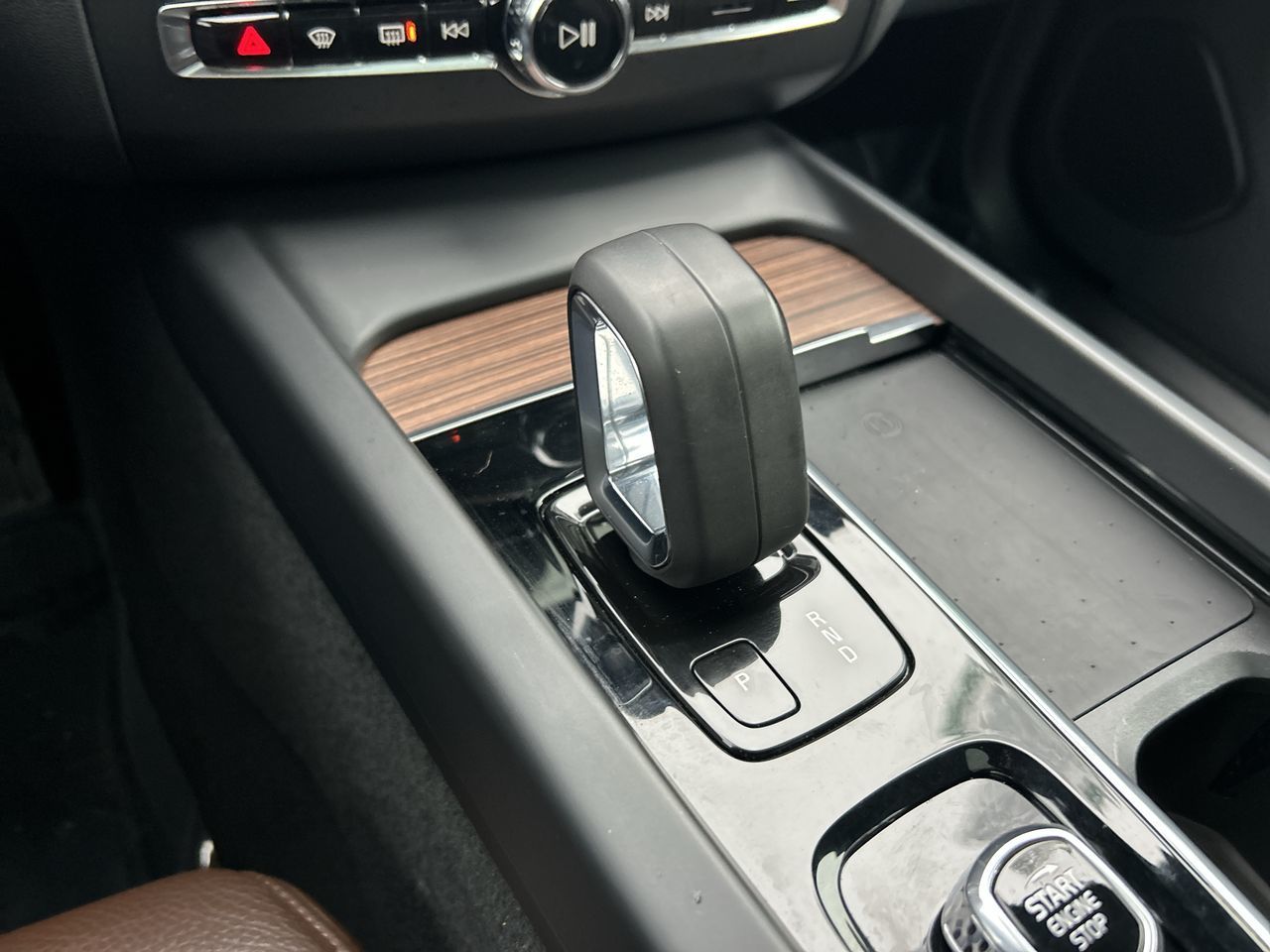 2022 Volvo XC60 Recharge in Richmond, British Columbia