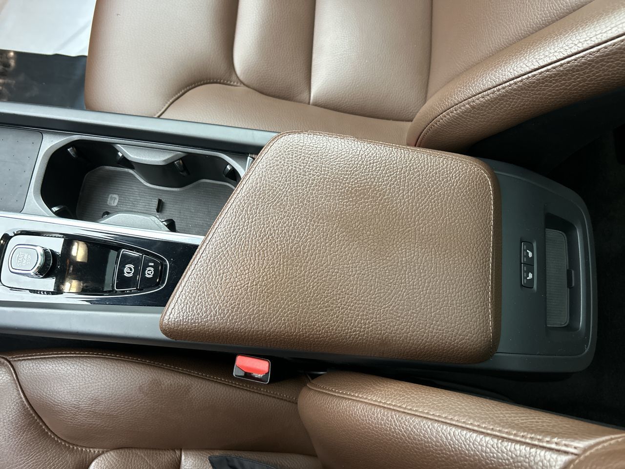 2022 Volvo XC60 Recharge in Richmond, British Columbia