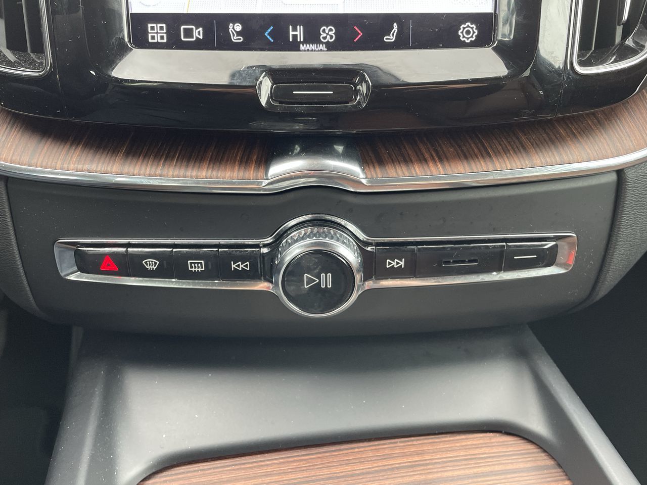 2022 Volvo XC60 Recharge in Richmond, British Columbia