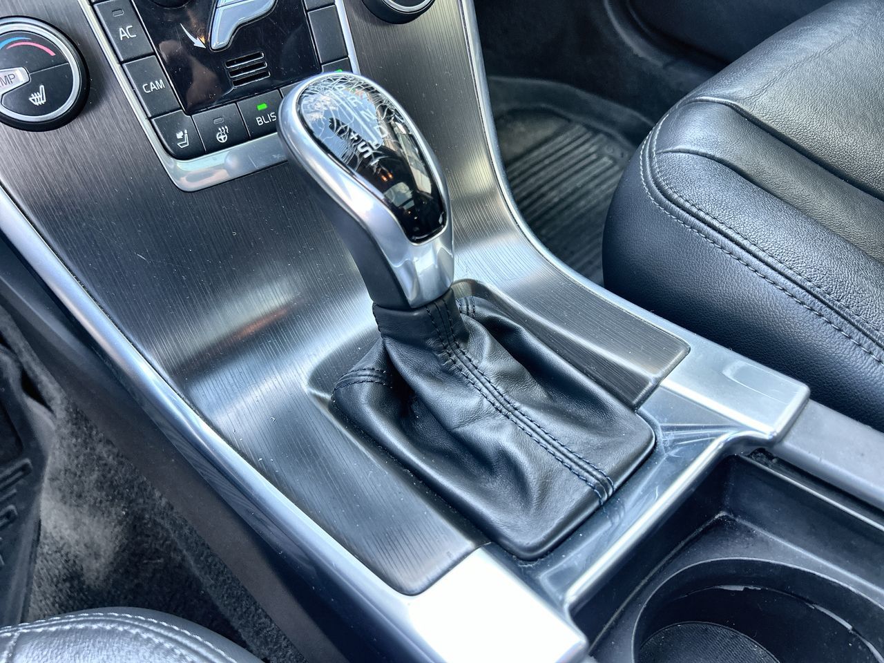 2015 Volvo XC60 in Richmond, British Columbia