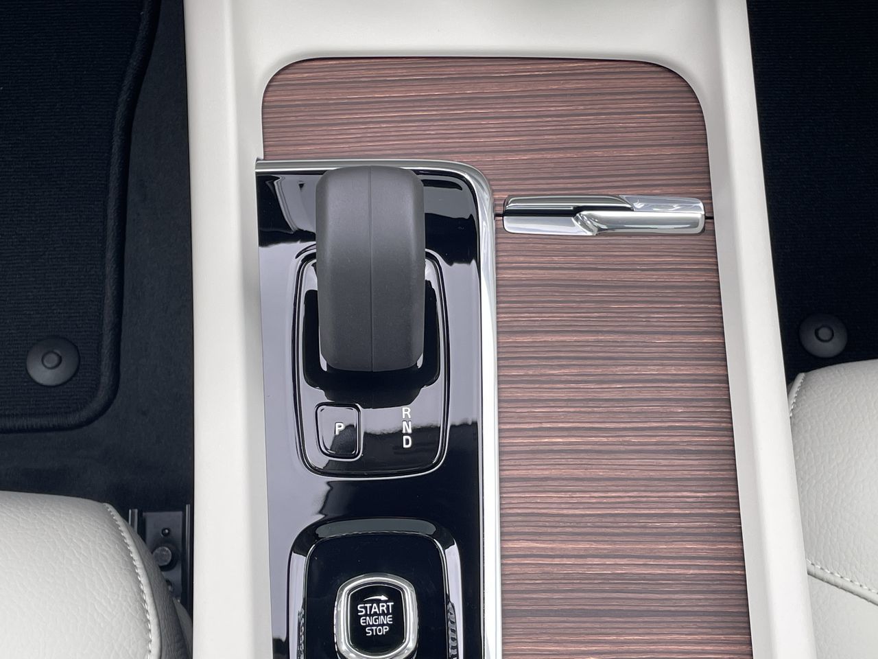 2022 Volvo XC60 in Richmond, British Columbia