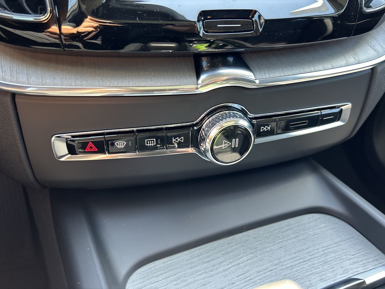 2025 Volvo XC60 in Richmond, British Columbia