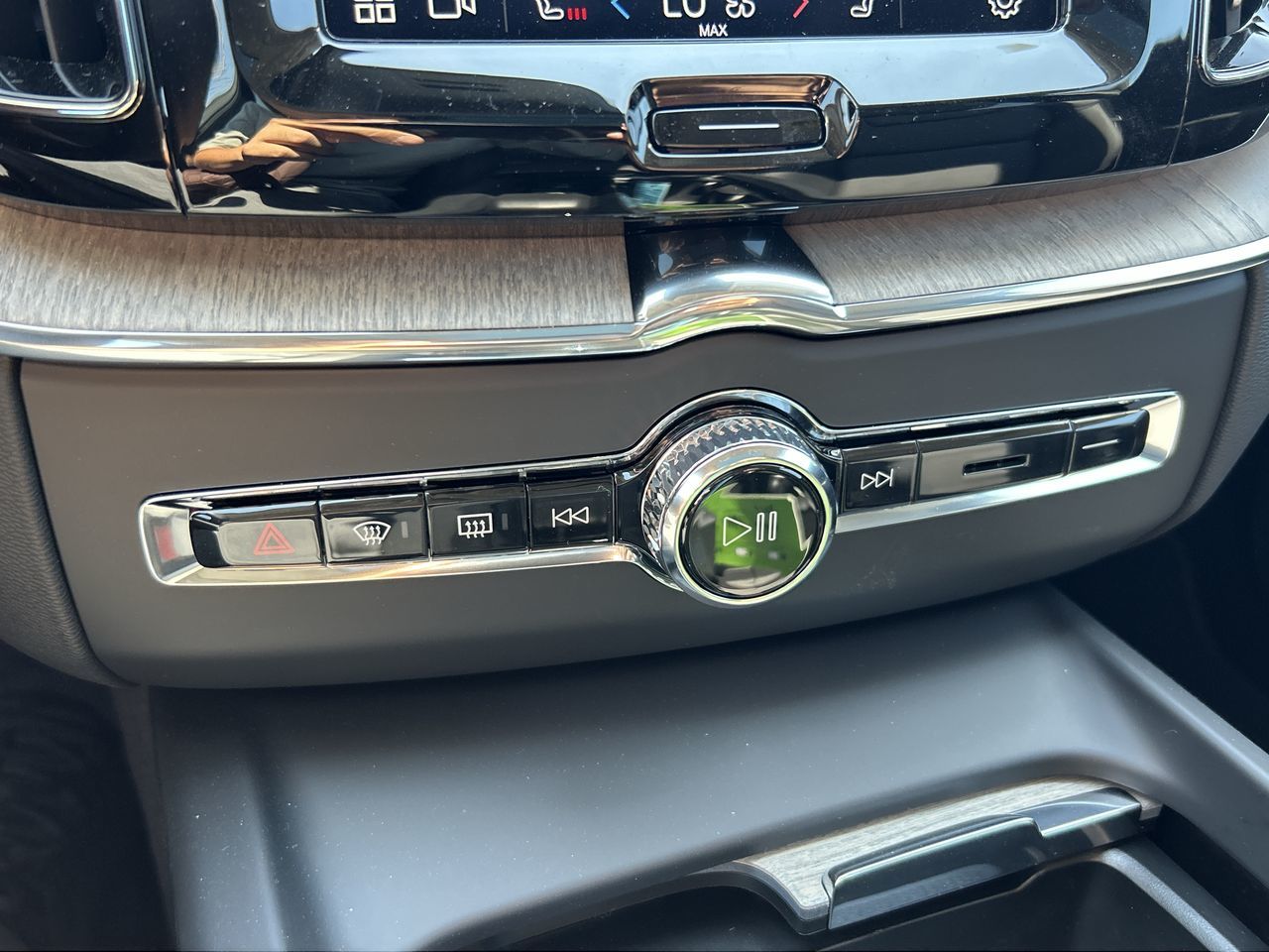 2025 Volvo XC60 in Richmond, British Columbia