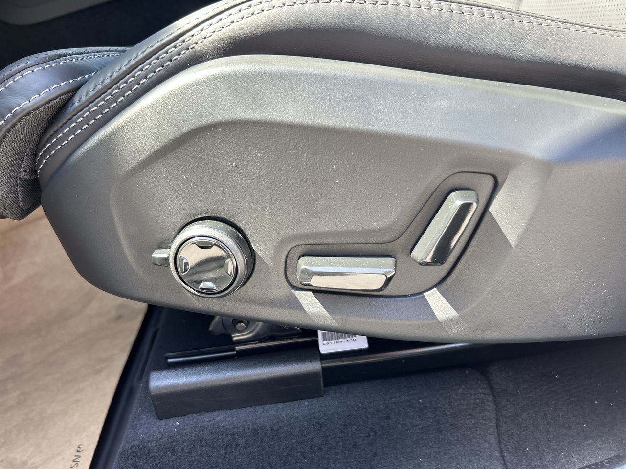 2026 Volvo XC60 in Richmond, British Columbia