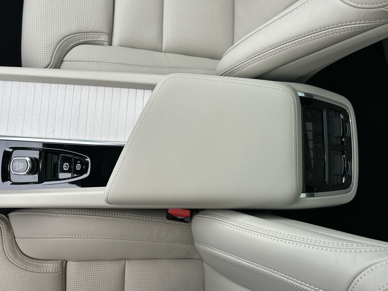 Volvo XC60  2026 à Richmond, Colombie-Britannique