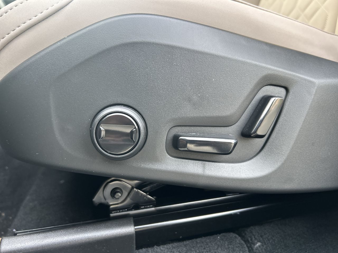 2026 Volvo XC60 in Richmond, British Columbia