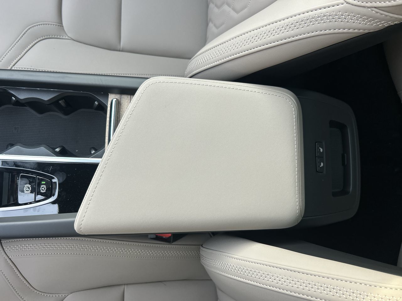 2026 Volvo XC60 in Richmond, British Columbia