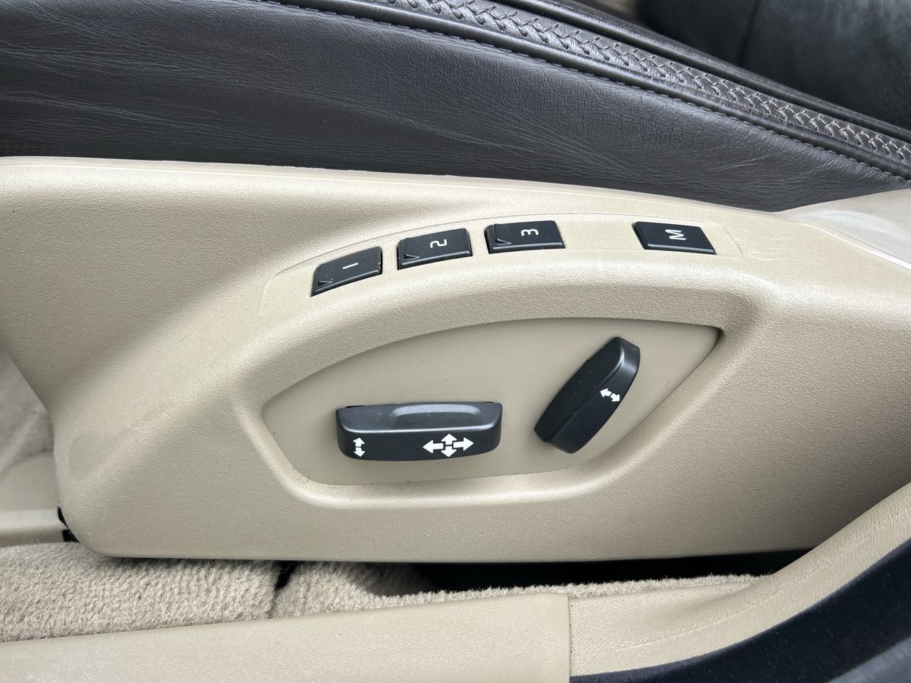 2014 Volvo XC70 in Richmond, British Columbia