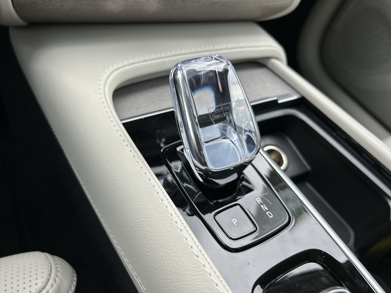 2025 Volvo XC90 PLUG-IN HYBRID in Richmond, British Columbia