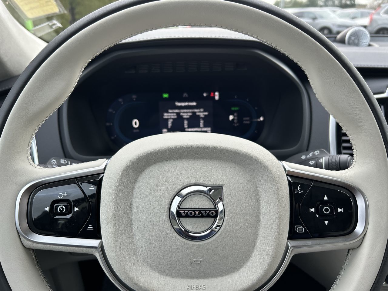 2025 Volvo XC90 PLUG-IN HYBRID in Richmond, British Columbia
