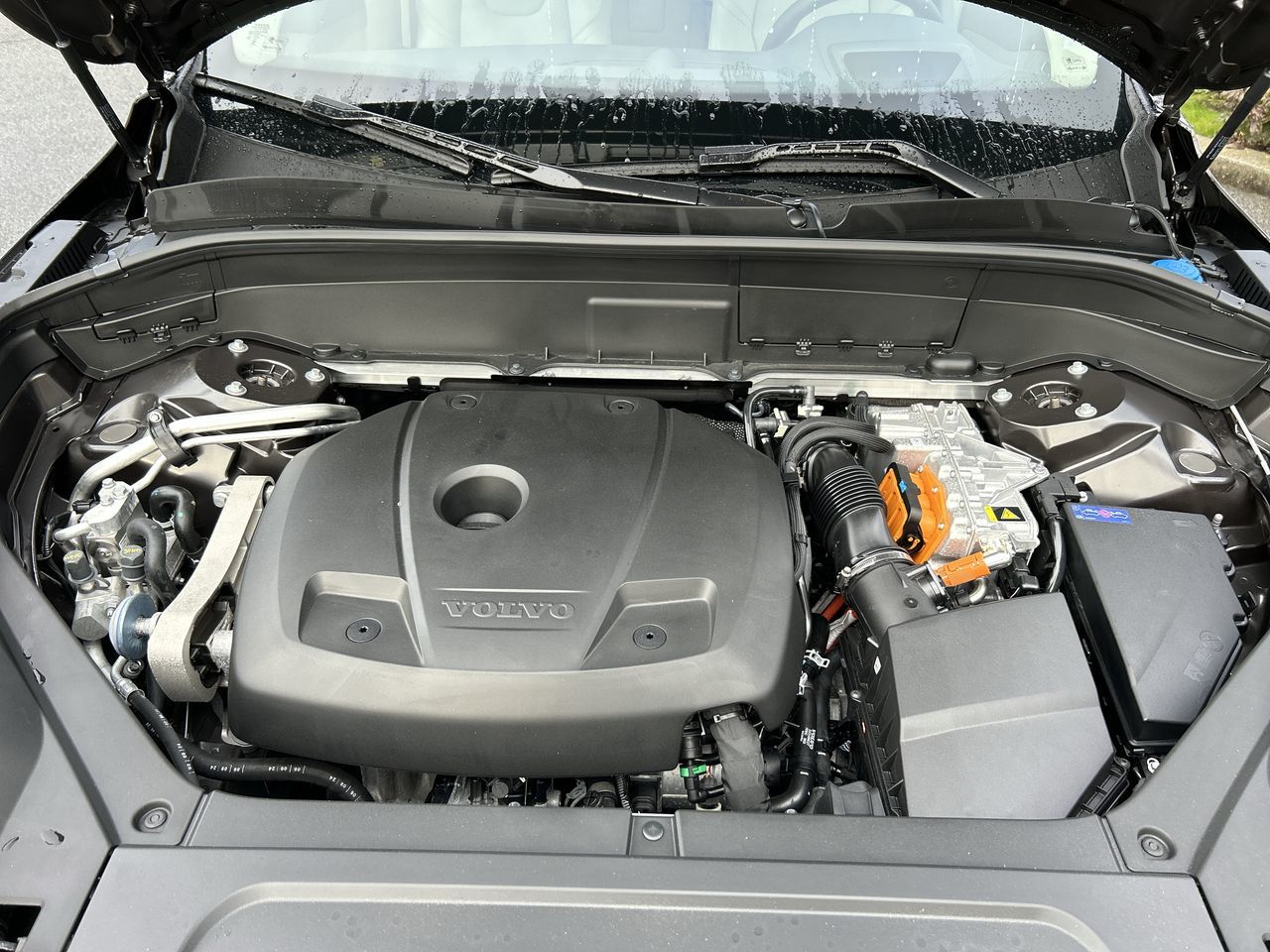2025 Volvo XC90 PLUG-IN HYBRID in Richmond, British Columbia
