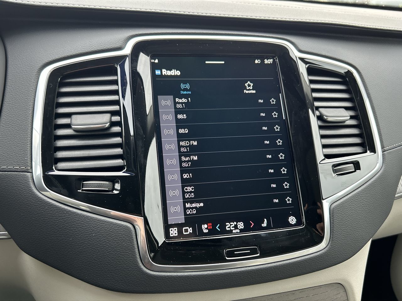 2025 Volvo XC90 PLUG-IN HYBRID in Richmond, British Columbia