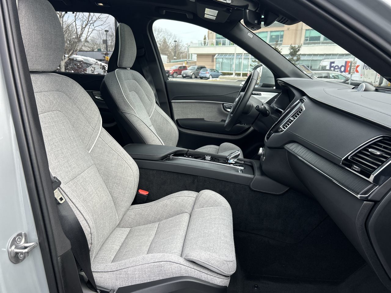 2025 Volvo XC90 PLUG-IN HYBRID in Richmond, British Columbia