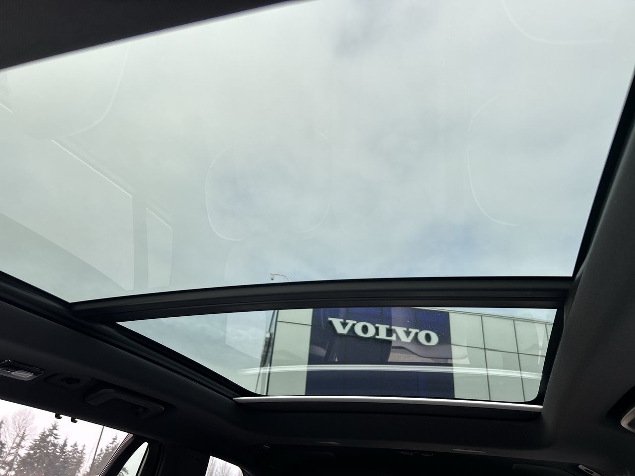 2025 Volvo XC90 PLUG-IN HYBRID in Richmond, British Columbia