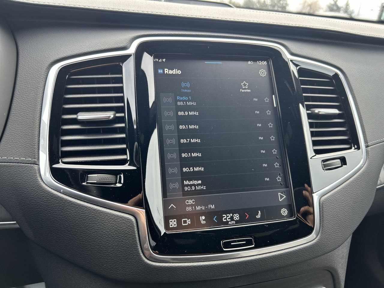2025 Volvo XC90 PLUG-IN HYBRID in Richmond, British Columbia