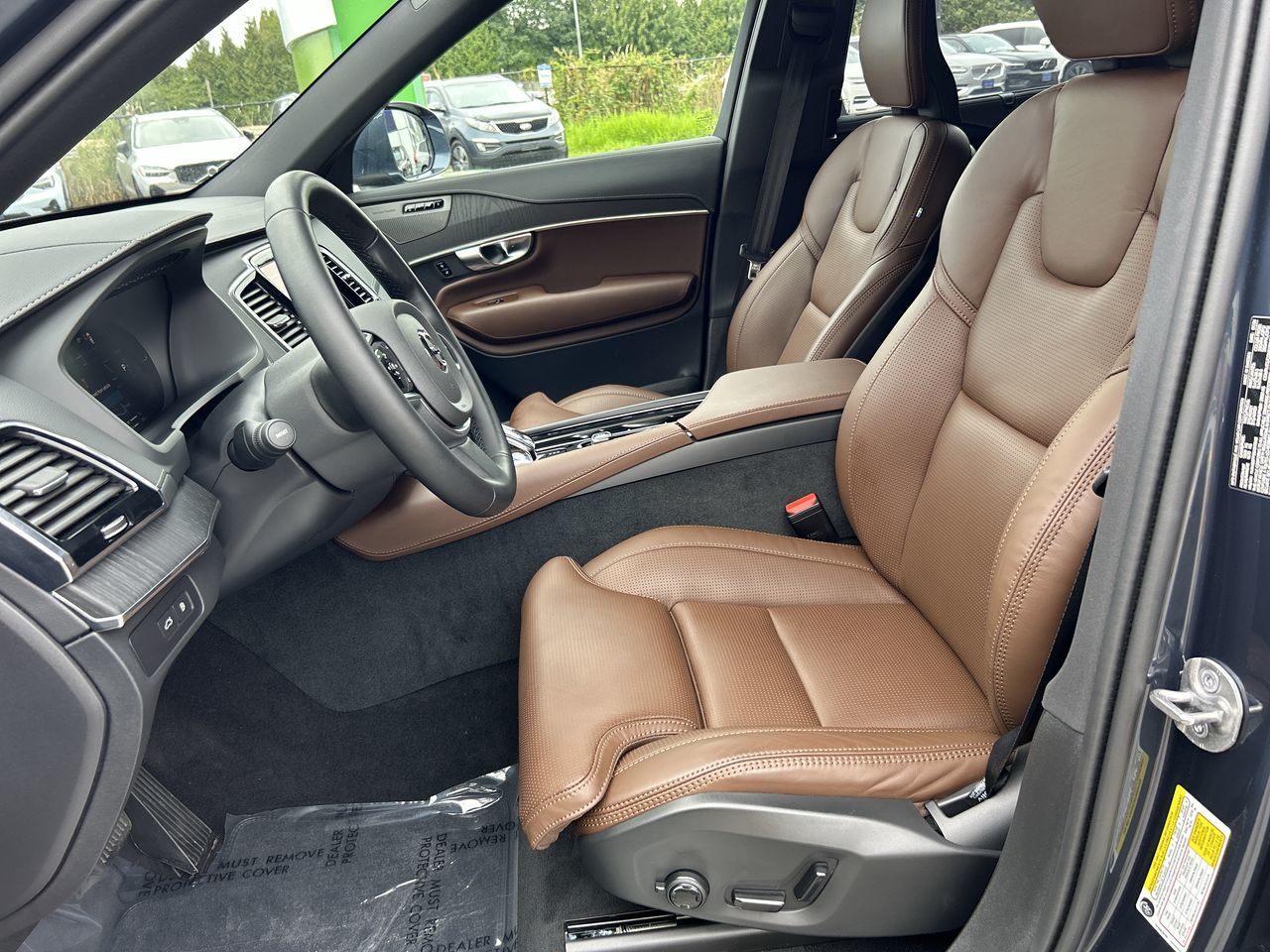 2025 Volvo XC90 Plug-In Hybrid in Richmond, British Columbia