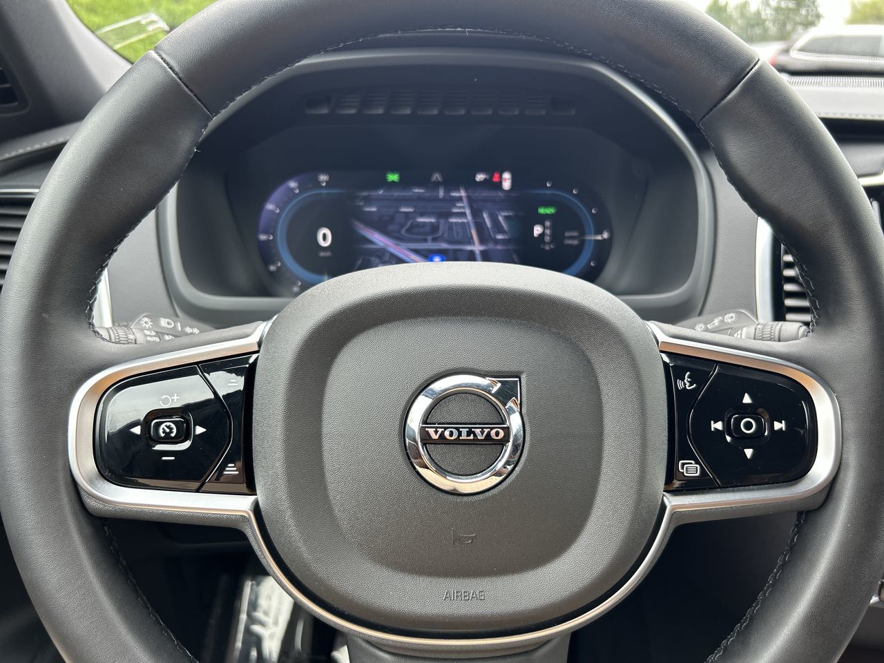 2025 Volvo XC90 Plug-In Hybrid in Richmond, British Columbia