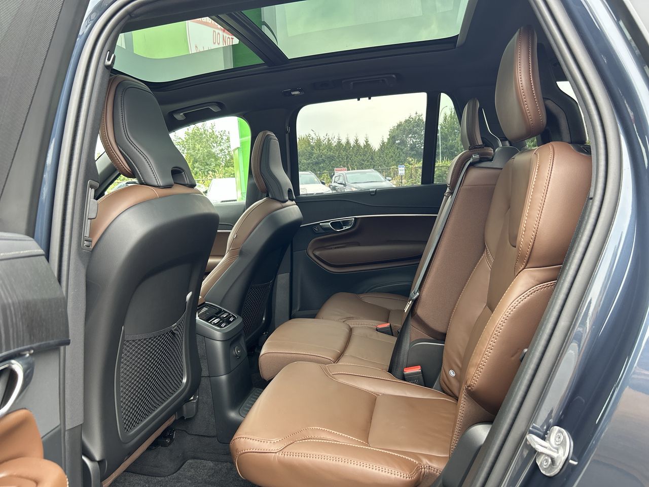 2025 Volvo XC90 Plug-In Hybrid in Richmond, British Columbia