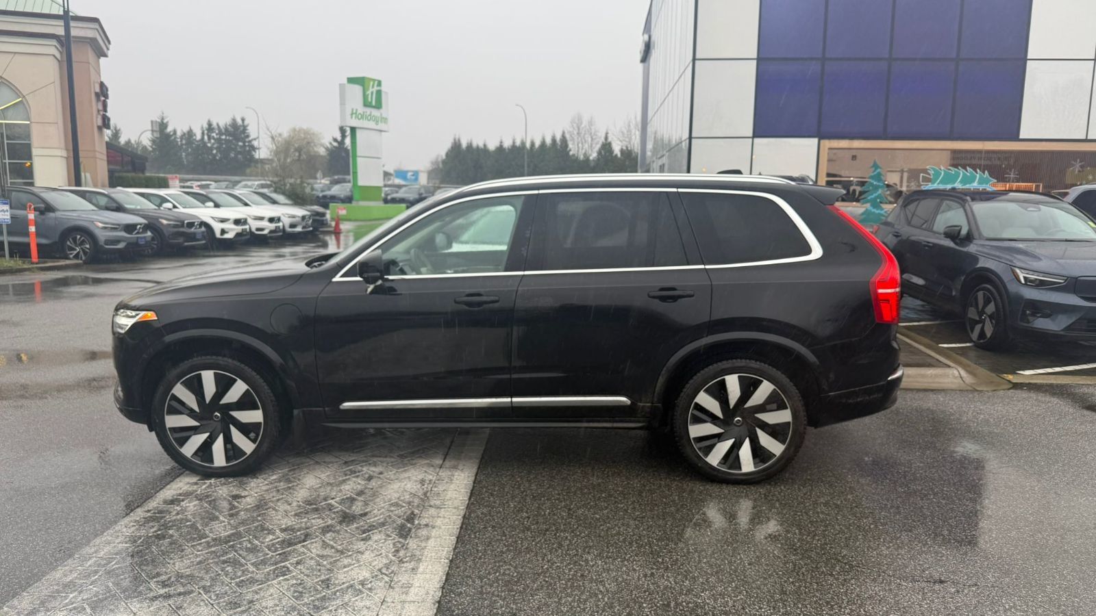2025 Volvo XC90 Plug-In Hybrid in Richmond, British Columbia
