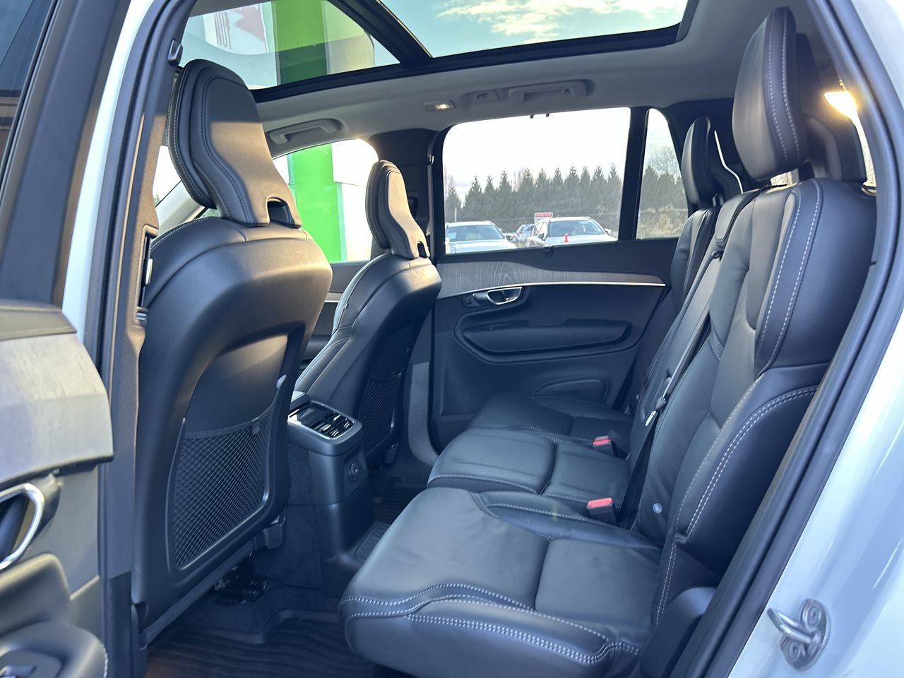 2025 Volvo XC90 Plug-In Hybrid in Richmond, British Columbia