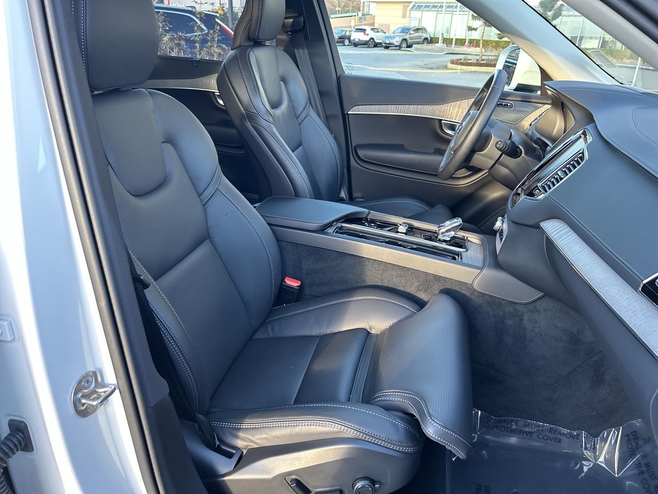 2025 Volvo XC90 Plug-In Hybrid in Richmond, British Columbia