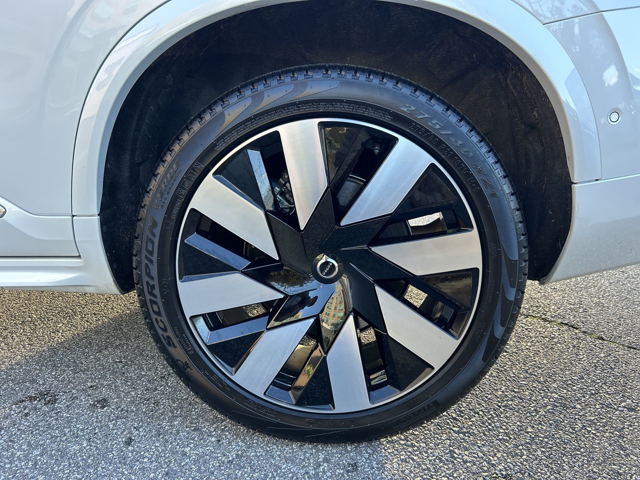 2025 Volvo XC90 Plug-In Hybrid in Richmond, British Columbia
