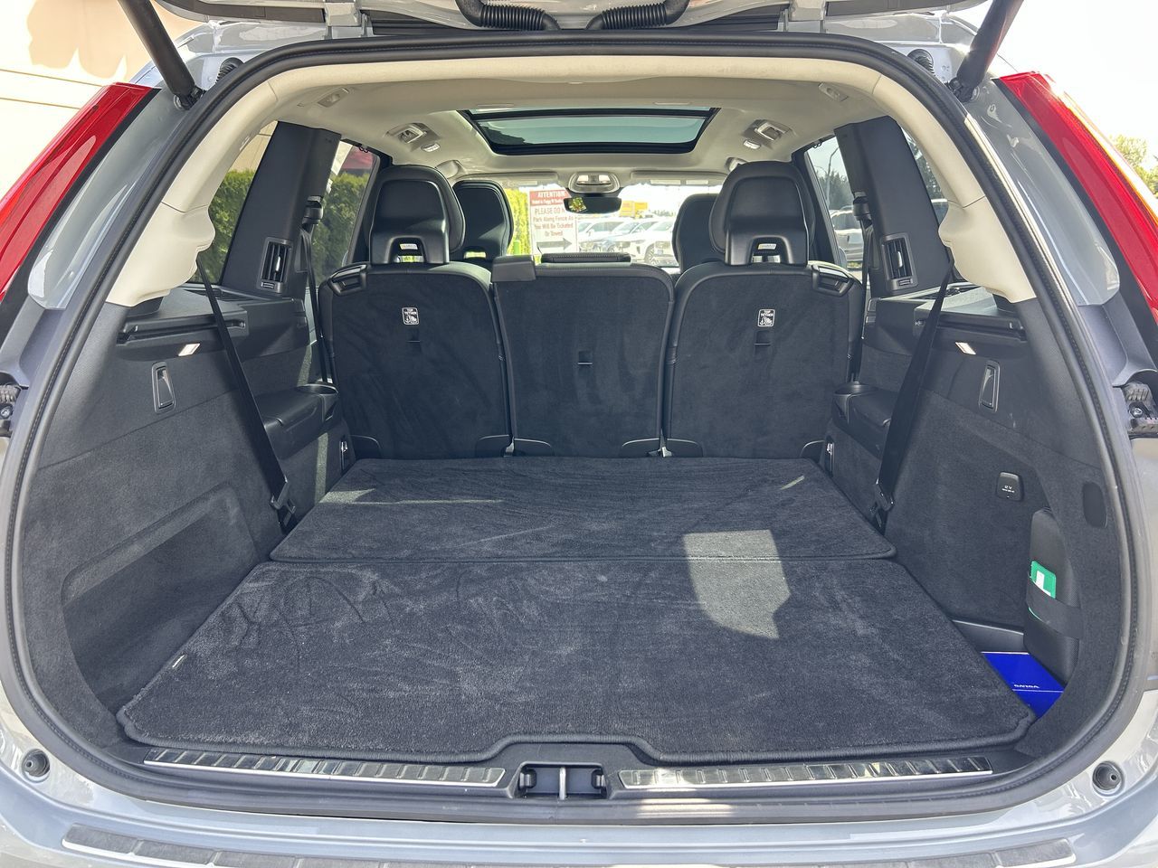 2025 Volvo XC90 Plug-In Hybrid in Richmond, British Columbia