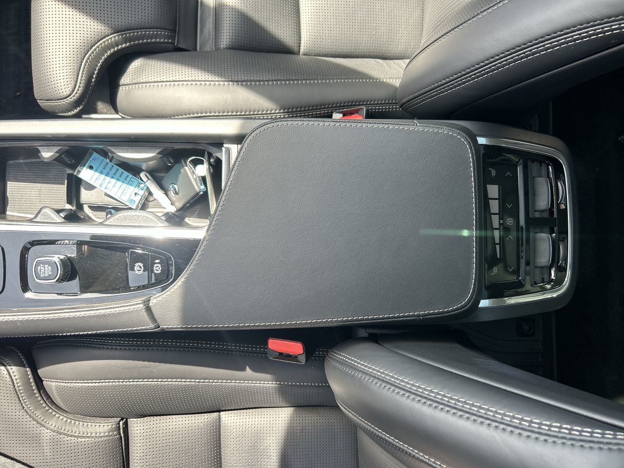 2025 Volvo XC90 Plug-In Hybrid in Richmond, British Columbia