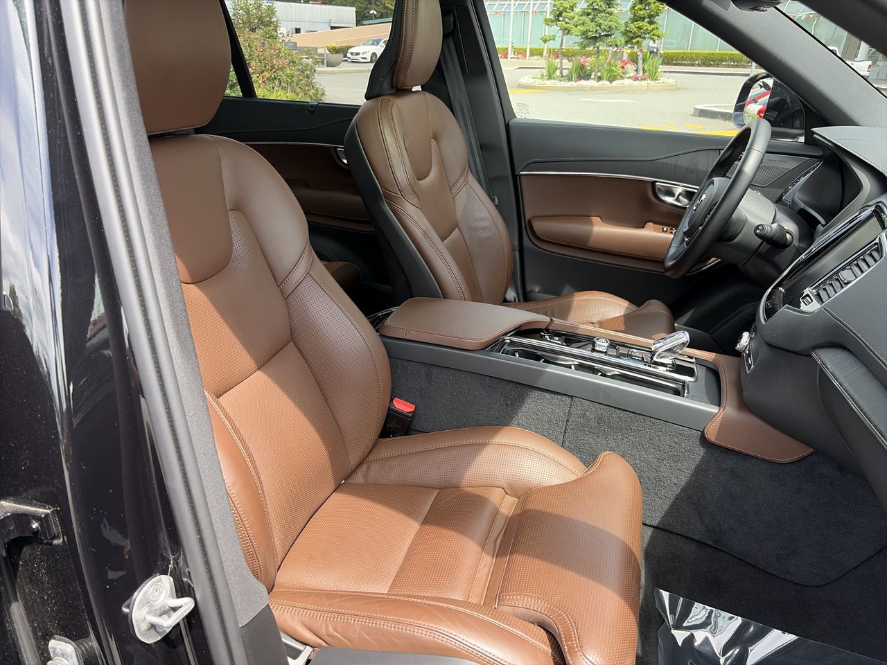2025 Volvo XC90 Plug-In Hybrid in Richmond, British Columbia