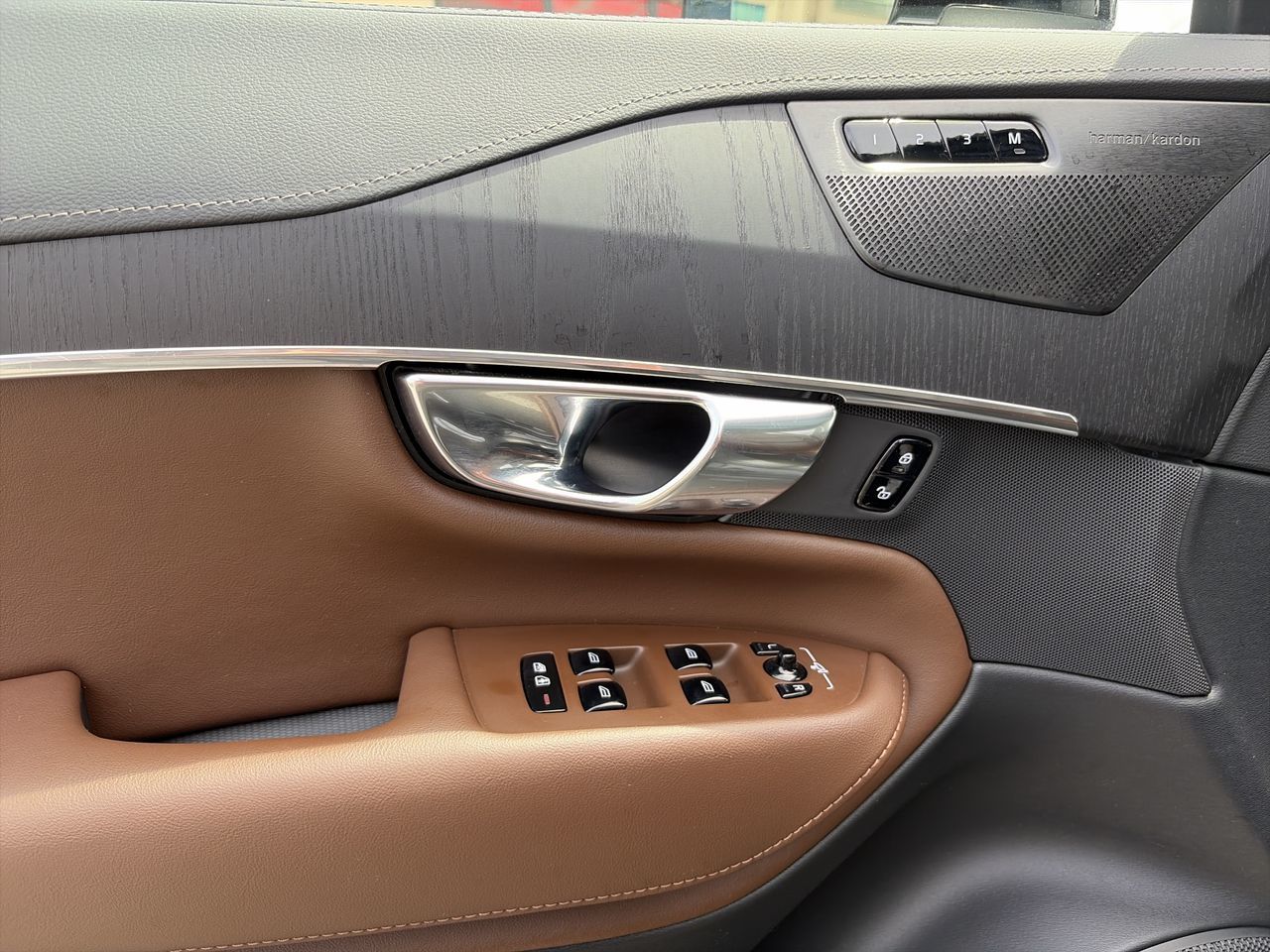 2025 Volvo XC90 Plug-In Hybrid in Richmond, British Columbia