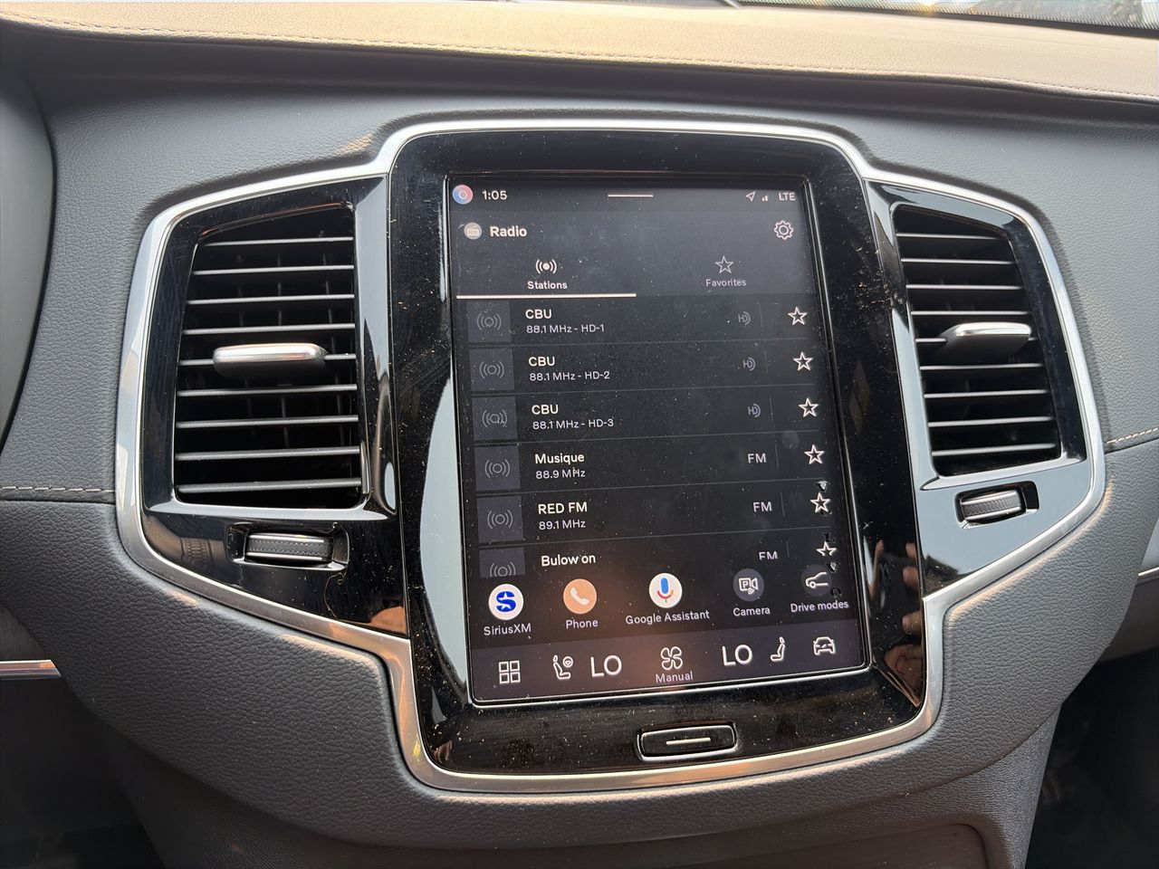 2025 Volvo XC90 Plug-In Hybrid in Richmond, British Columbia