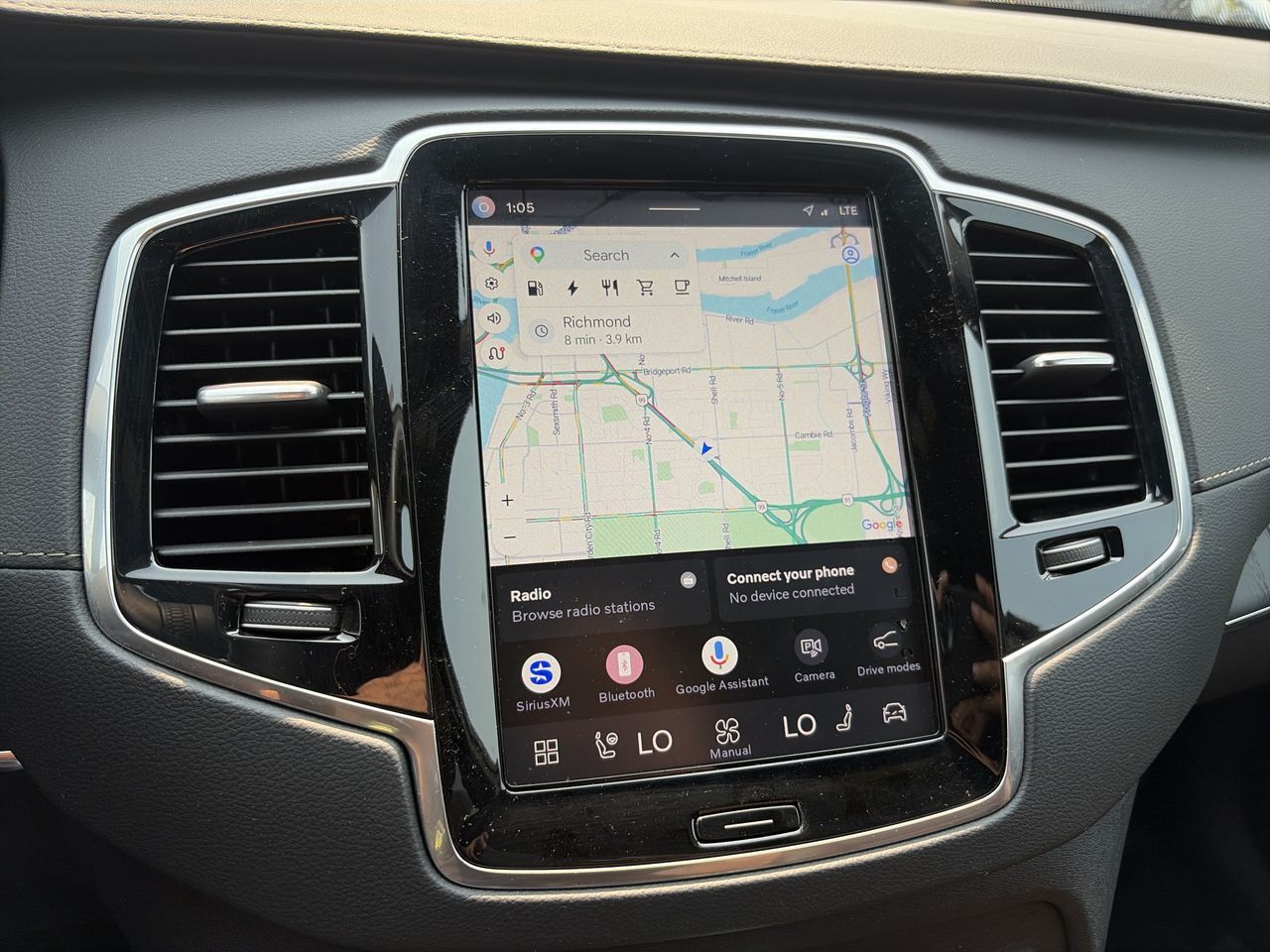 2025 Volvo XC90 Plug-In Hybrid in Richmond, British Columbia