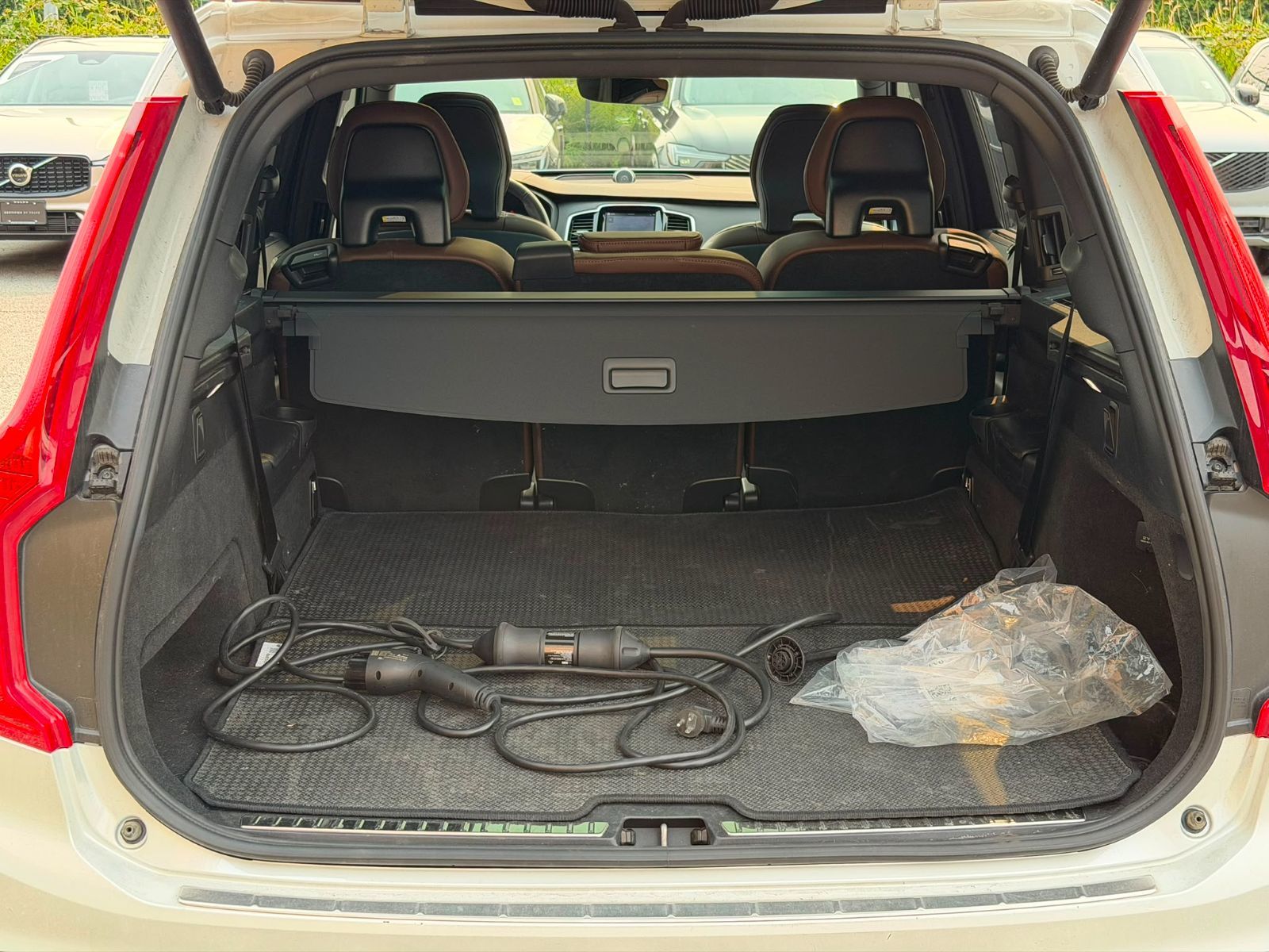 2025 Volvo XC90 Plug-In Hybrid in Richmond, British Columbia