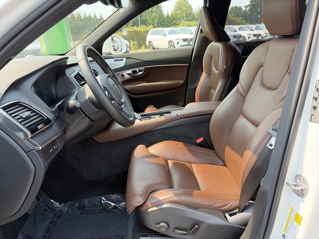 2025 Volvo XC90 Plug-In Hybrid in Richmond, British Columbia