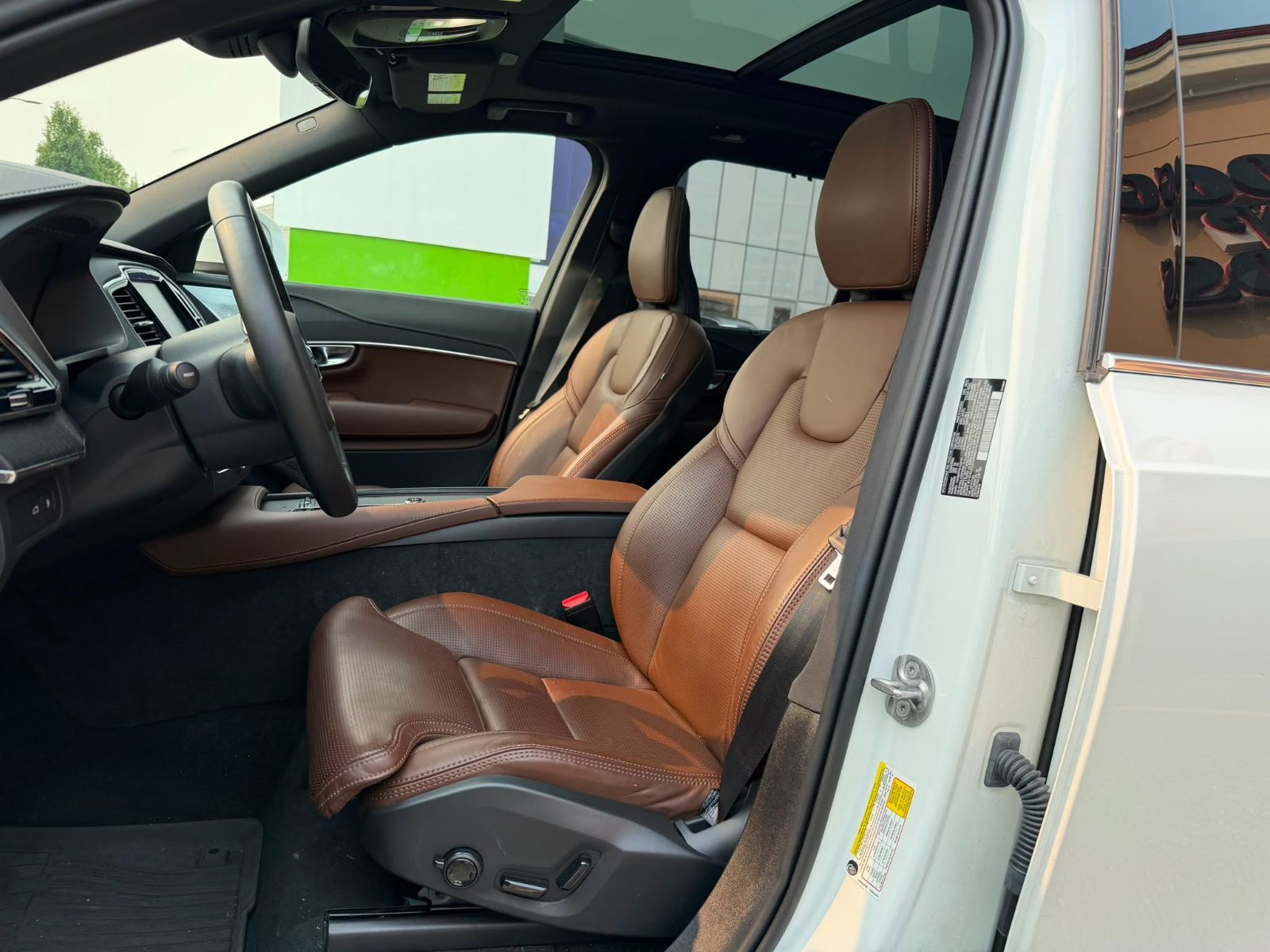 2025 Volvo XC90 Plug-In Hybrid in Richmond, British Columbia