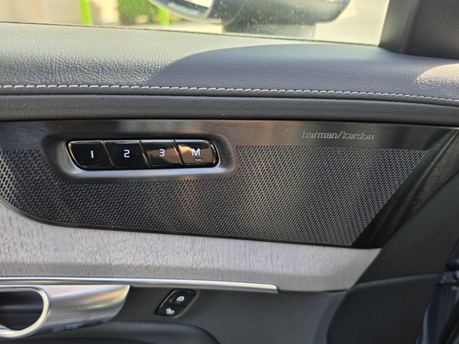 2025 Volvo XC90 Plug-In Hybrid in Richmond, British Columbia