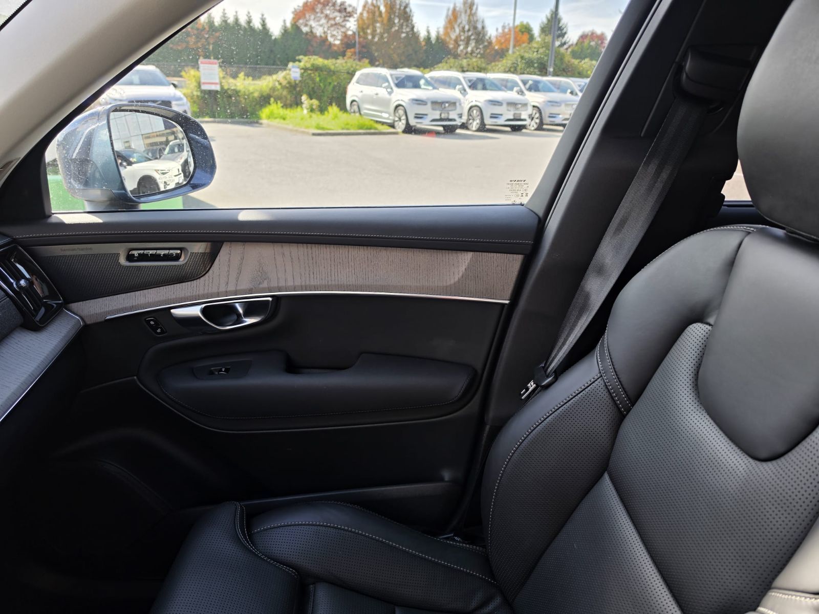 2025 Volvo XC90 Plug-In Hybrid in Richmond, British Columbia