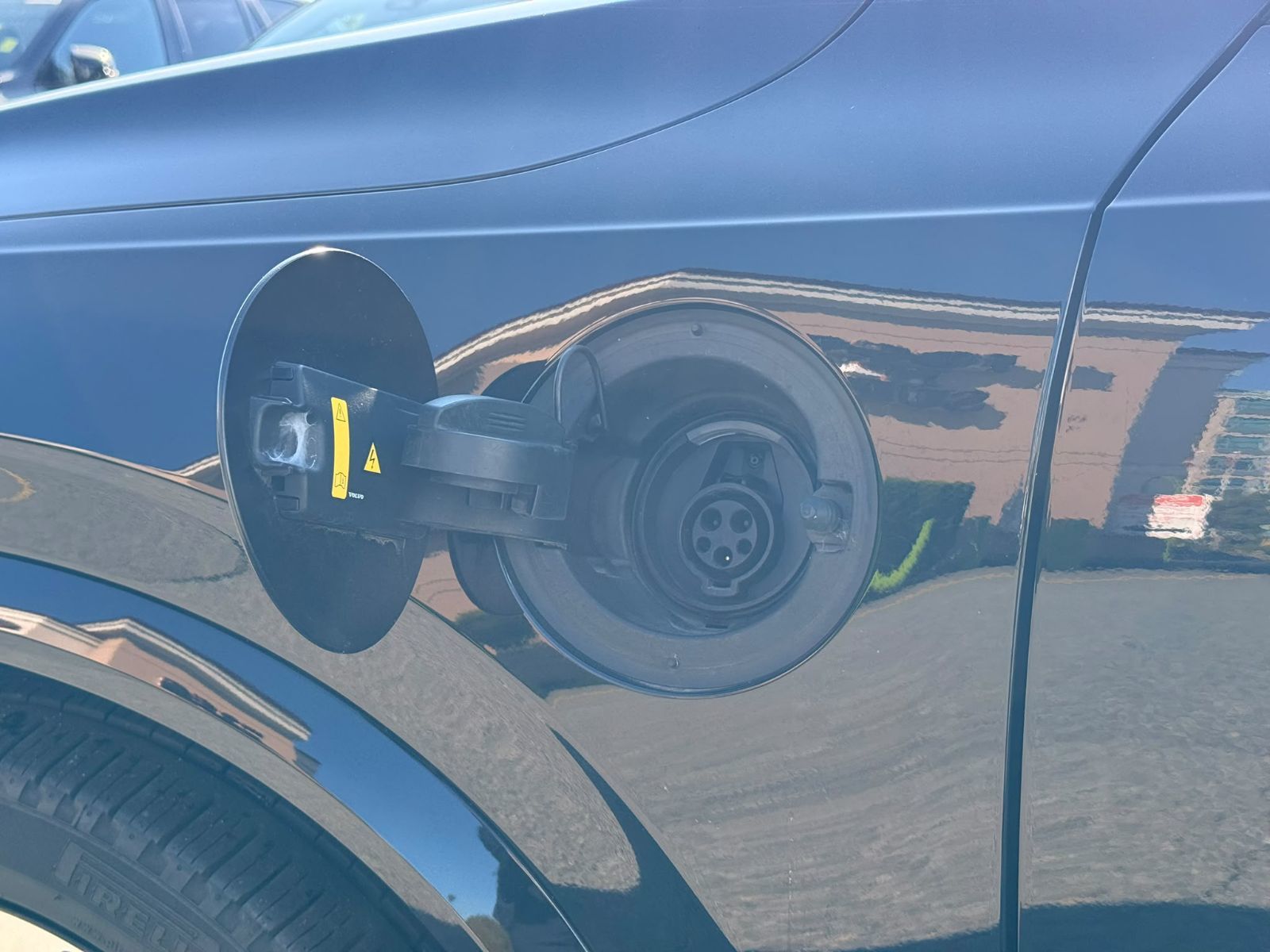2025 Volvo XC90 Plug-In Hybrid in Richmond, British Columbia