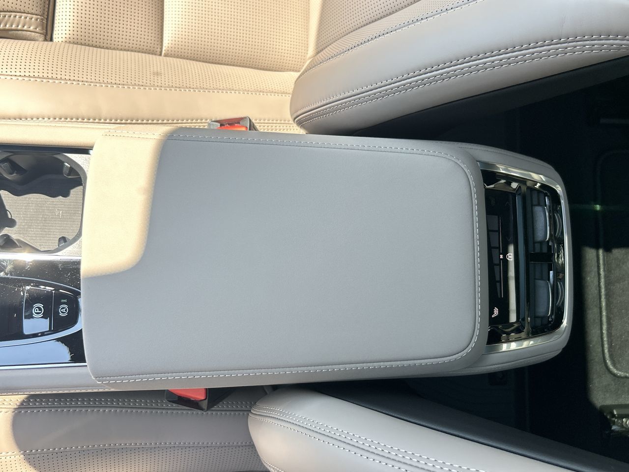 2026 Volvo XC90 PLUG-IN HYBRID in Richmond, British Columbia