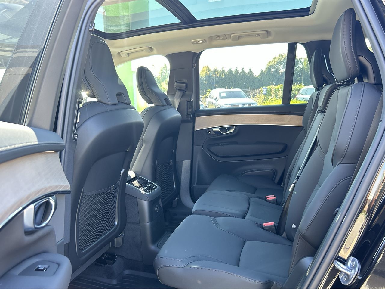 2026 Volvo XC90 Plug-in hybrid in Richmond, British Columbia